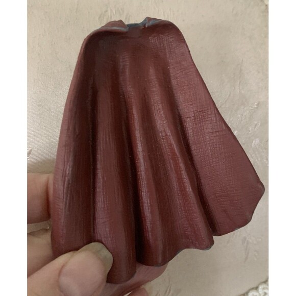 Disney Store Lucy Poseable Action Figure Chronicles Narnia Lion Witch Wardrobe - Picture 8 of 8